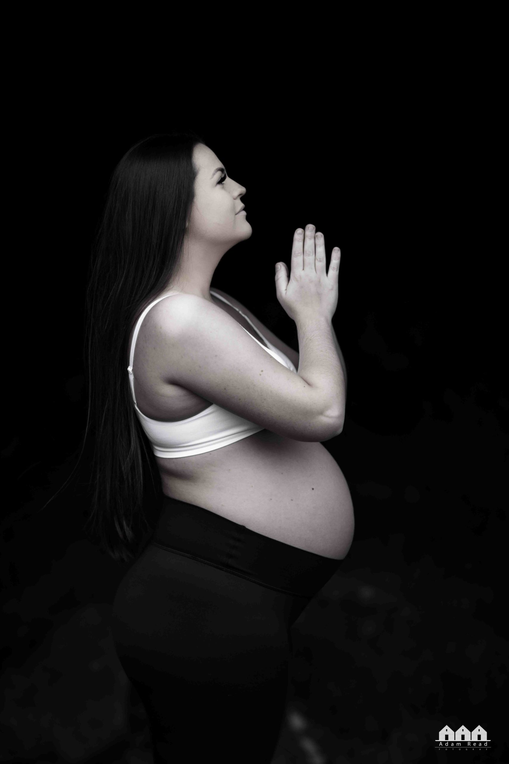 pregnant yoga
